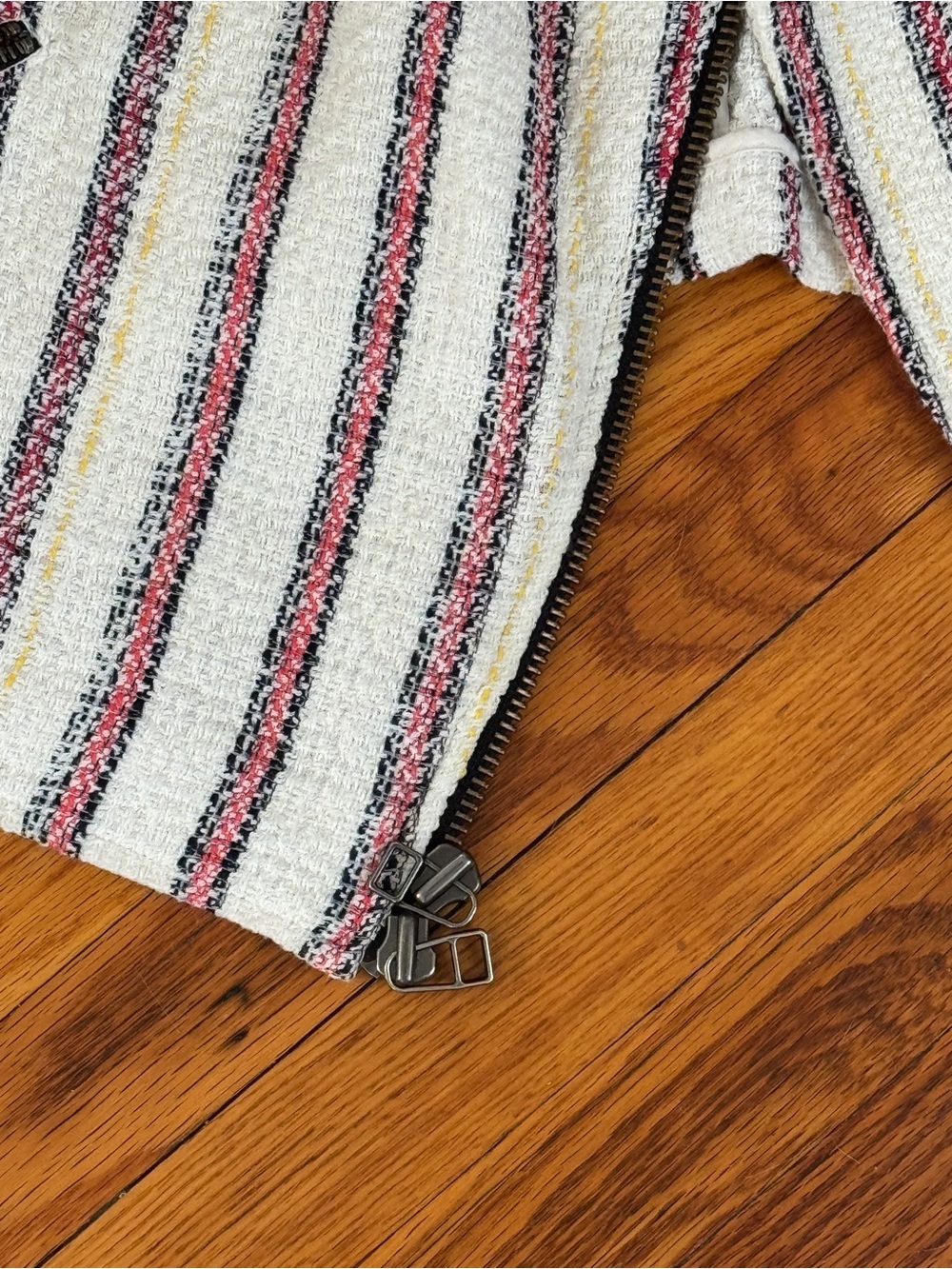 Veronica Beard Bouclé Moto Blazer Jacket Size 6 White Stripe Tweed - Picture 2 of 5